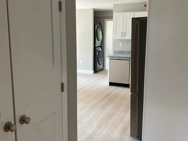 10 Mechanic St — Photo 3