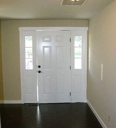 5th image of 325 N St NE