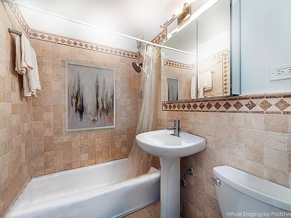 3rd image of 400 Central Park W APT 19Y