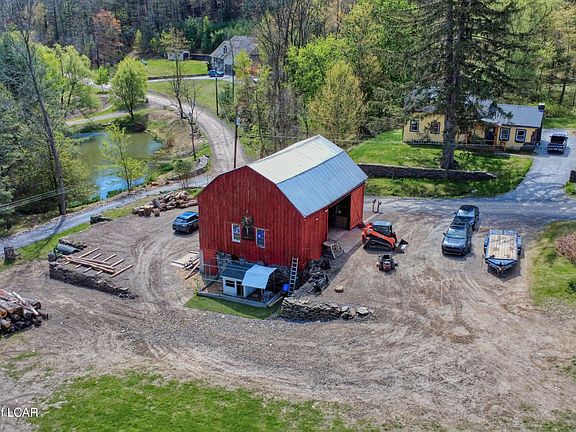 5th image of 158 Cummings Rd