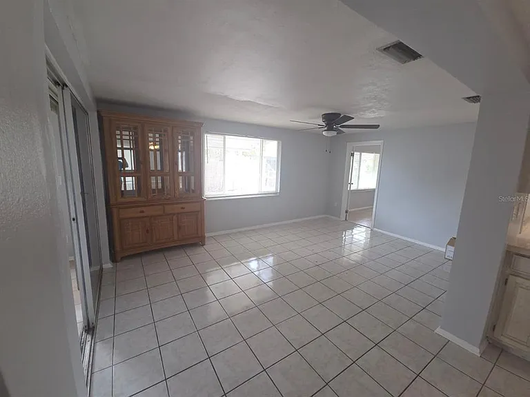 3619 Springfield Dr — Photo 10