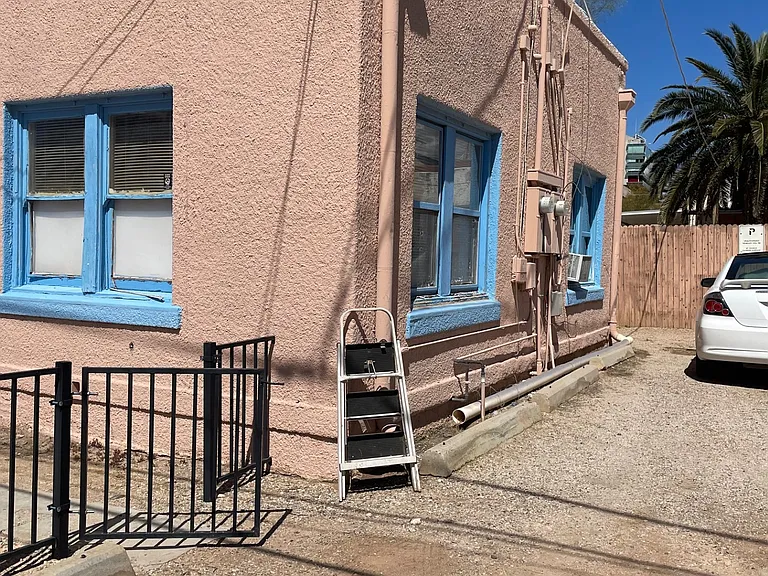 334 N Vine Ave — Photo 13