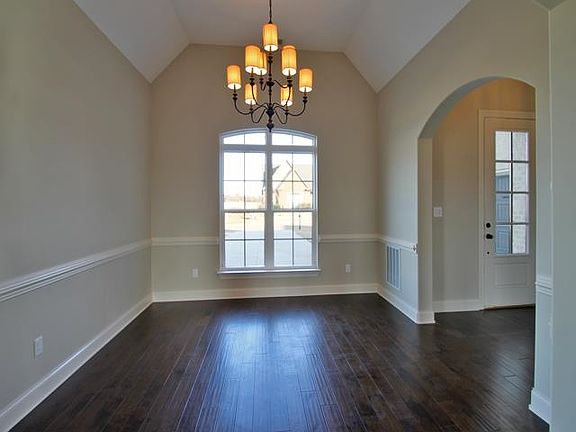 2nd image of 255 Cherokee Cir