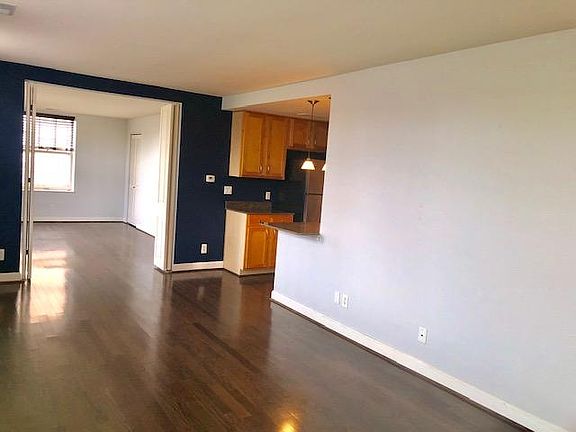 5th image of 5330 Pershing Ave APT 602