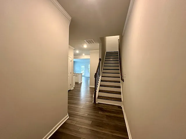 3 bed, 2032 sqft, $2,230 — Photo 4