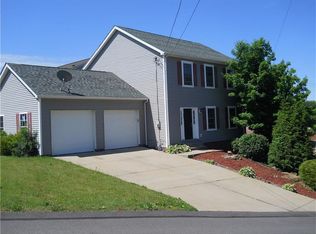 635 Main St, Mc Kees Rocks, PA 15136