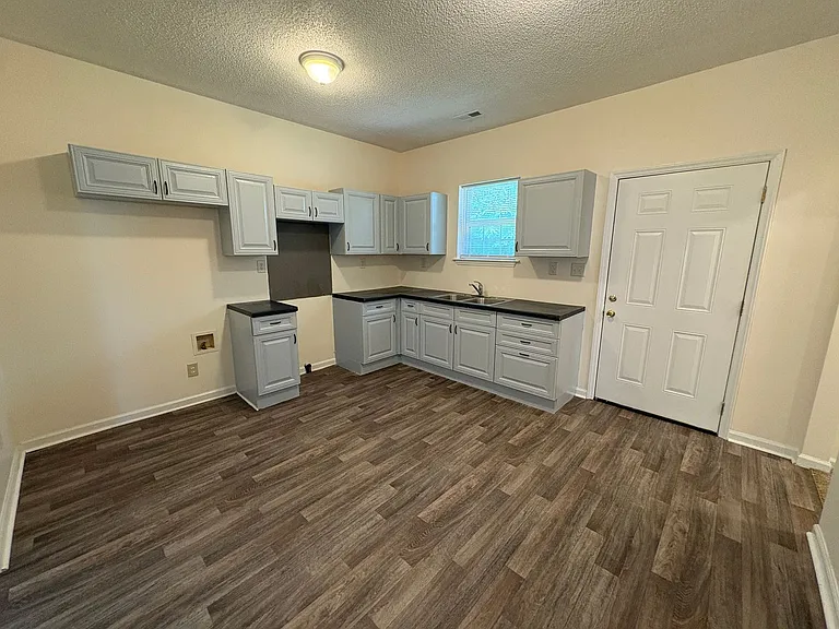 3200 Boyd St — Photo 10