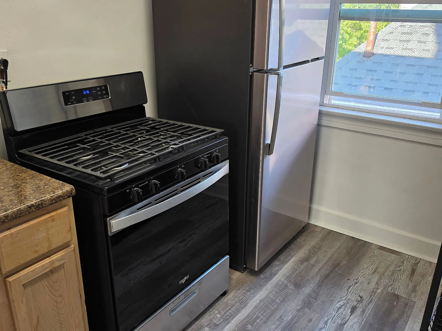 310 Rockdale Ave — Photo 4
