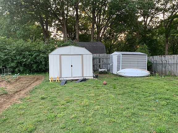 2 sheds