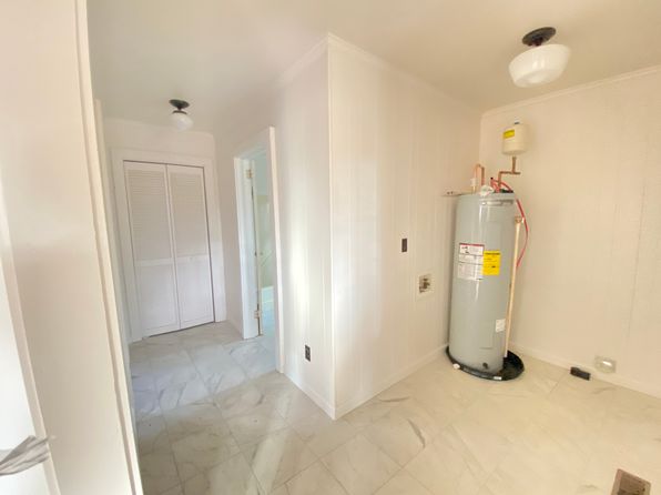 107 Edgerton Bryant Rd