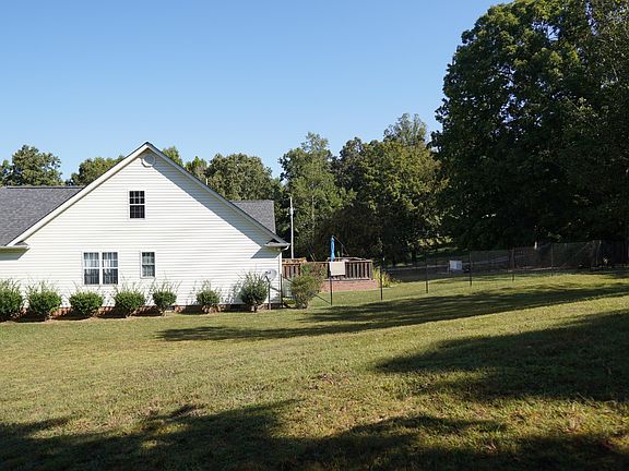 5th image of 1500/1490 Mount Carmel Rd