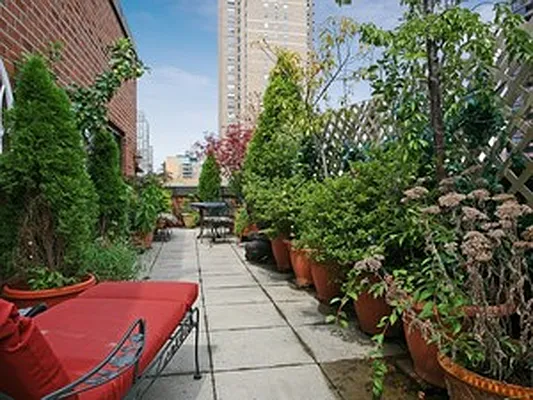 Sold by Corcoran | media 15