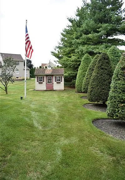 1002 Whitemarsh Dr — Photo 3