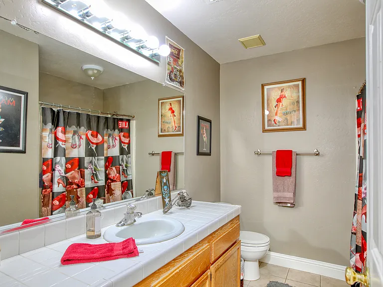 245 Hazel Ln — Photo 20
