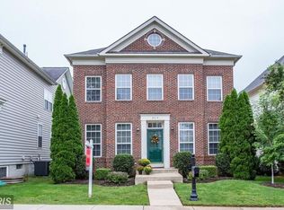 8215 Warfield St, Manassas, VA 20110