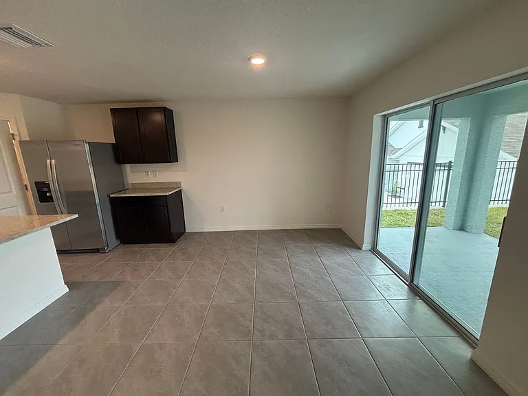 481 W Rexford Dr — Photo 14