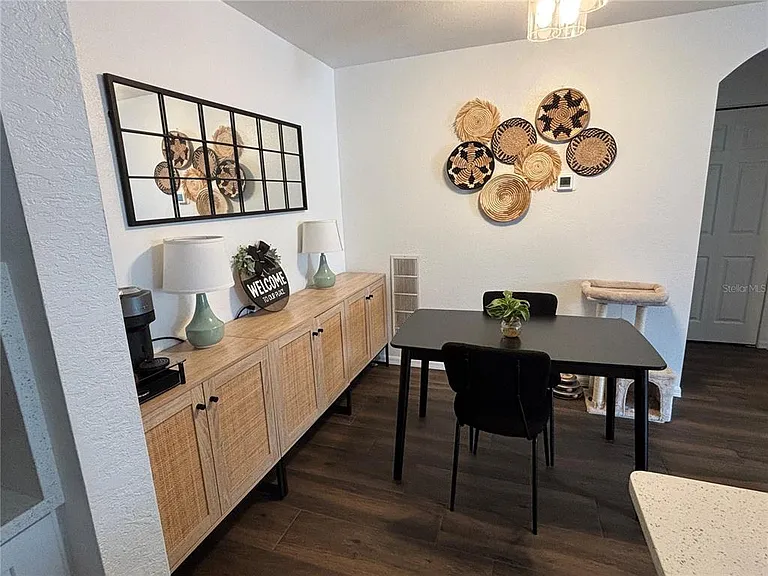 8809 Manor Loop #202 — Photo 4