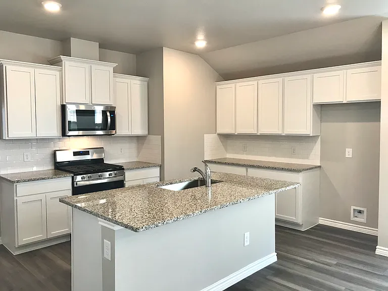 1126 Breebry Dr — Photo 2