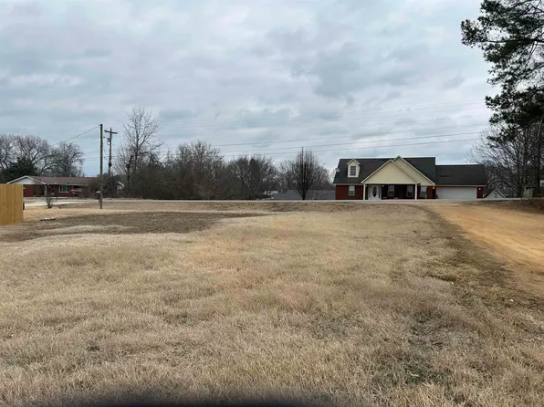 1 Portersville Rd, Brighton, TN 38011