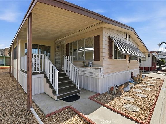 3rd image of 9391 California Ave Space 79