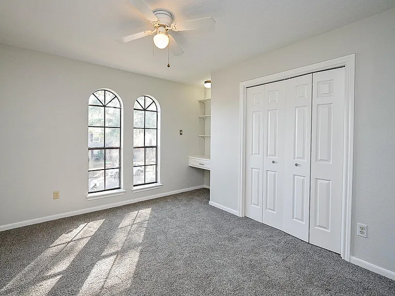 12011 Autumn Creek Dr — Photo 17