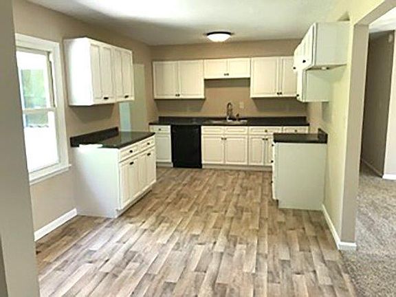 4th image of 110 Sherwood Dr