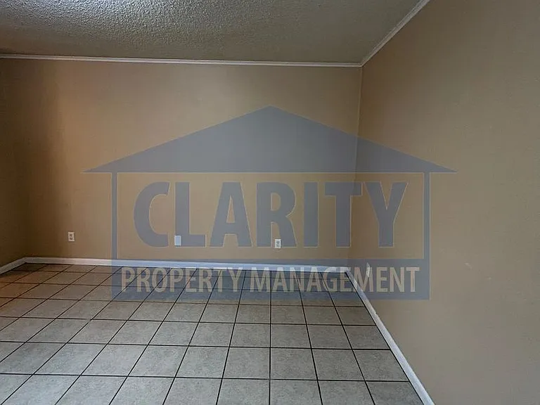 1709 Clemmer St NE — Photo 3