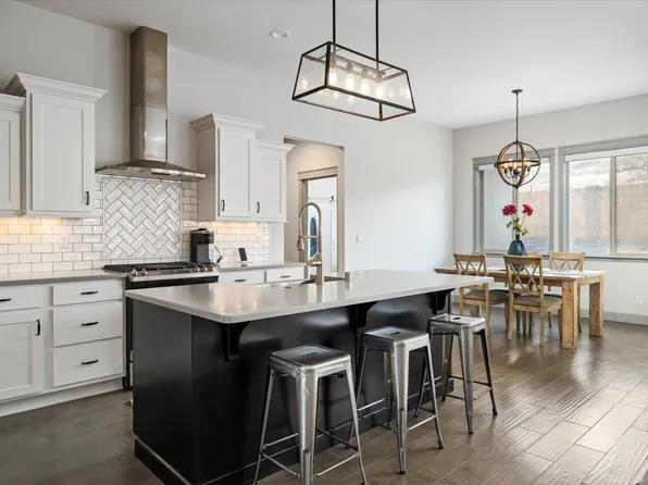 2605 W 44th Pl, Kennewick, WA 99338