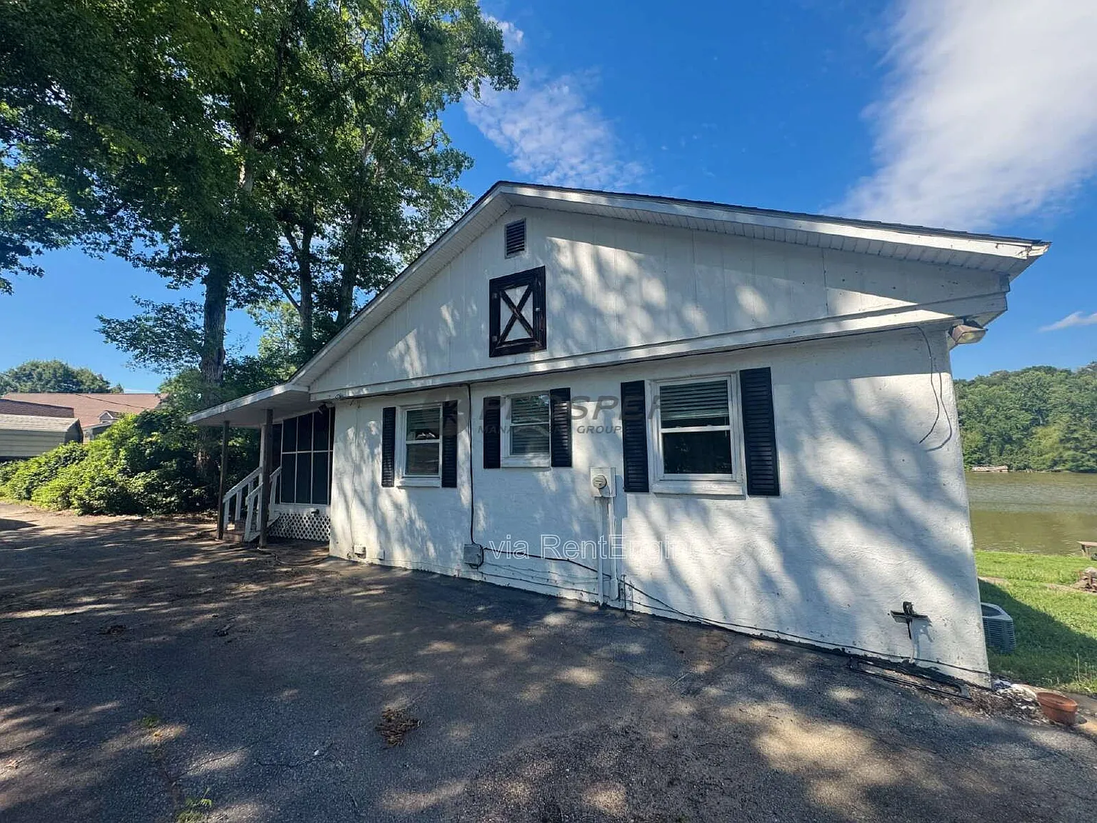 3 bed, 2.0 bath, 870 sqft, $1,750 — Photo 3