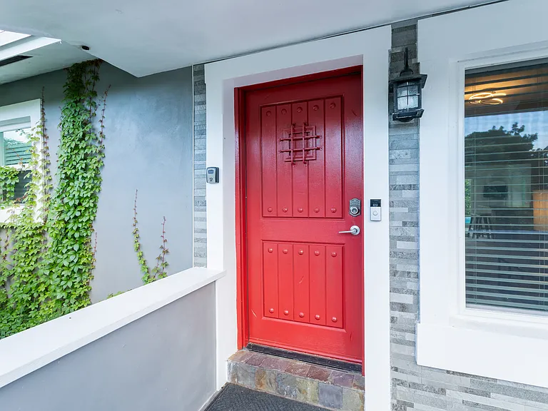 642 Bunting Dr — Photo 3