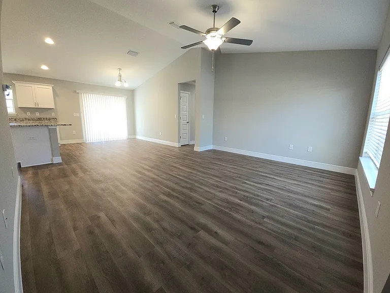 7244 N Glenridge Cir — Photo 5