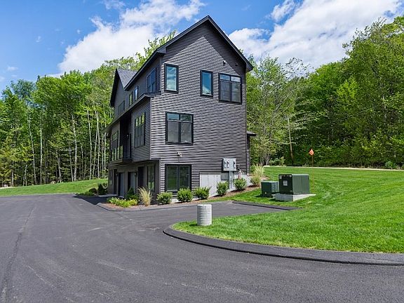 3rd image of 66 Boulder Ridge Drive #2