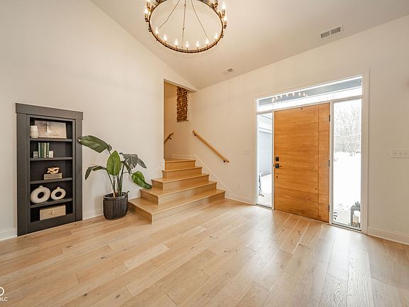 5th image of 7133 Mayapple Ln