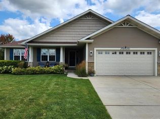 N8202 Woody Ln, Ixonia, WI 53036