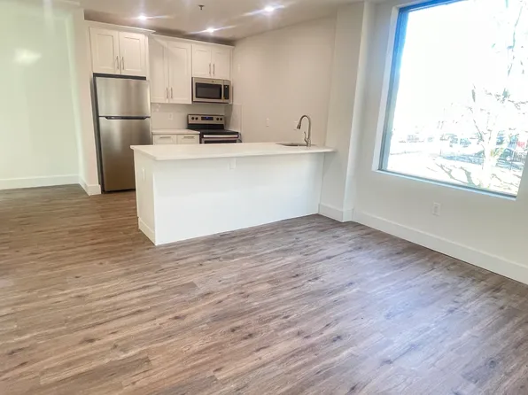 101 Patchen Avenue image 2 of 6