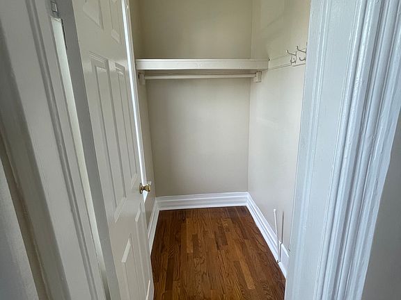 Walking bedroom closet