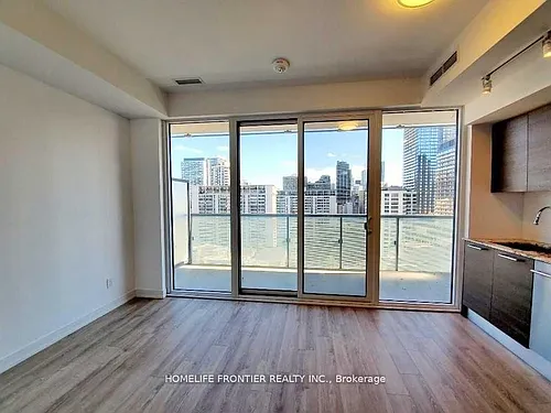28 S Wellesley St E #1503 Photo 1