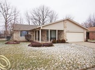 5987 Beaufort Dr, Canton, MI 48187