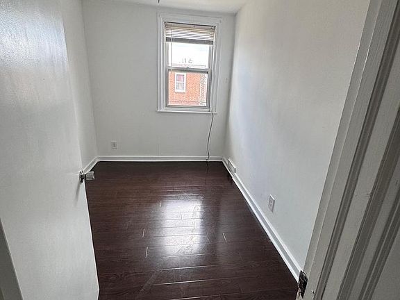 5th image of 6724 Sylvester St