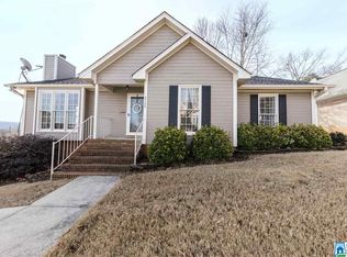 2700 Wellington Cir, Pelham, AL 35124