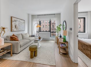 170 W 225th St #422, Bronx, NY 10463