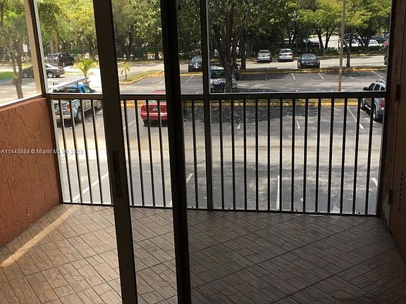 5th image of 8353 Lake Dr APT 207