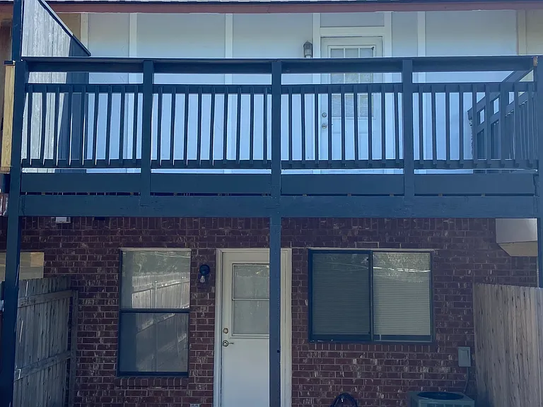 219 Meadow Ct #B — Photo 20