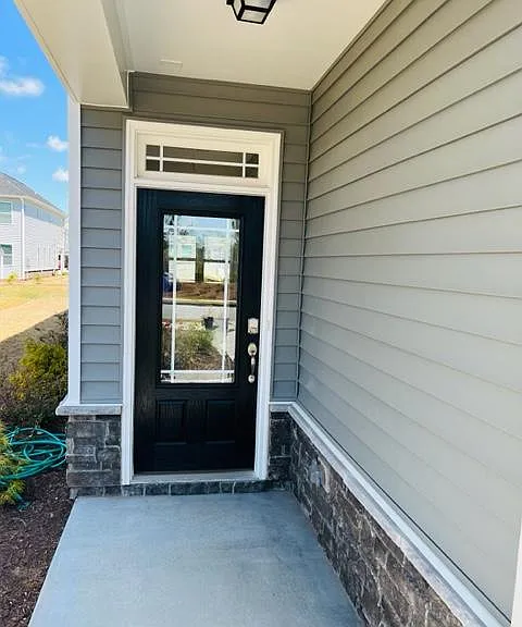128 Gosford Ln — Photo 3