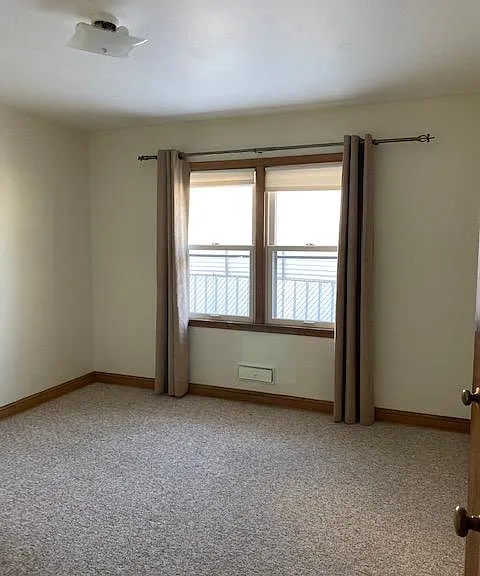 6039 Wentworth Ave — Photo 5