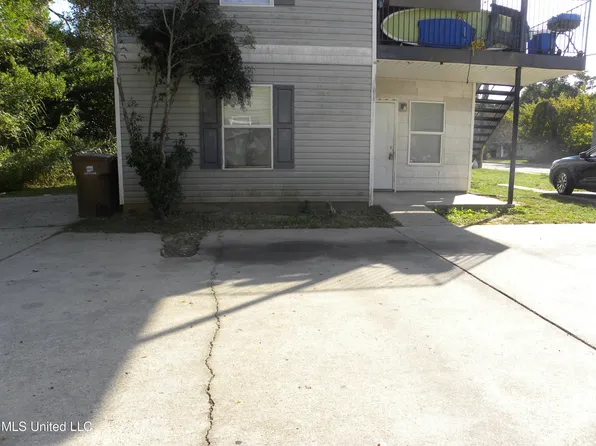 270 Rodenberg Ave APT B, Biloxi, MS 39531
