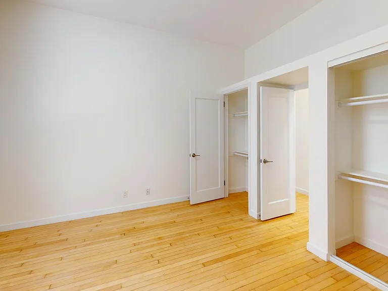 1635 Gough Street — Photo 12