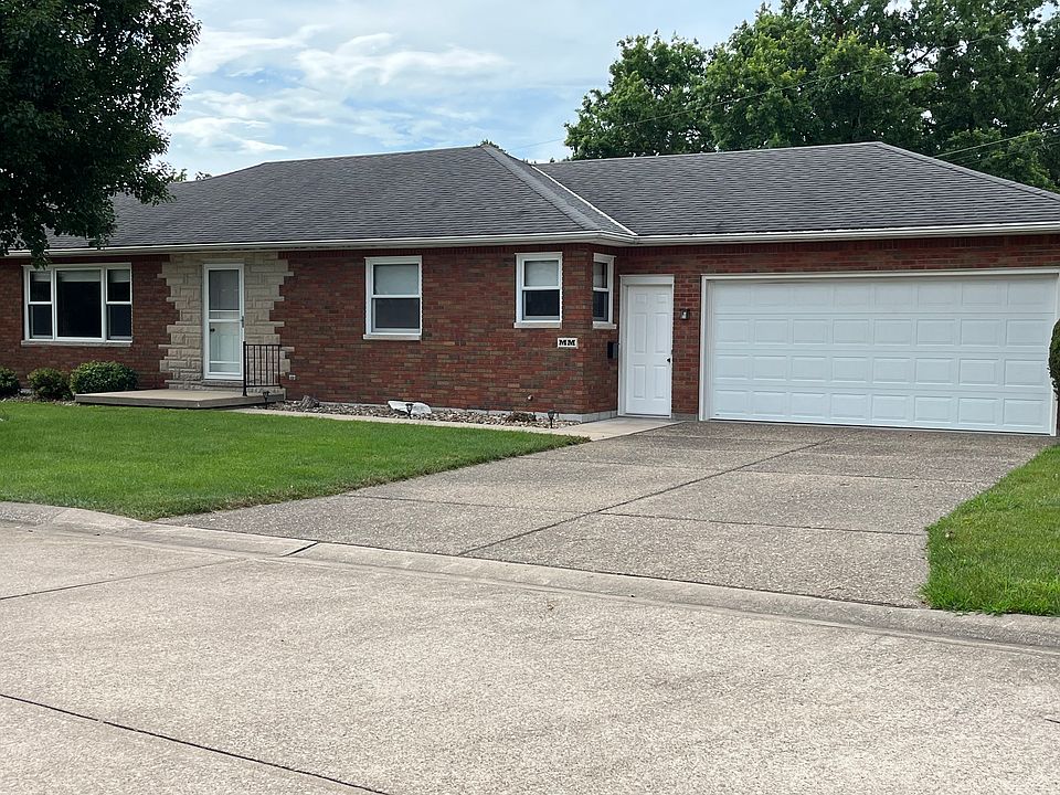 1288 sq ft unit with attached 2-car garage