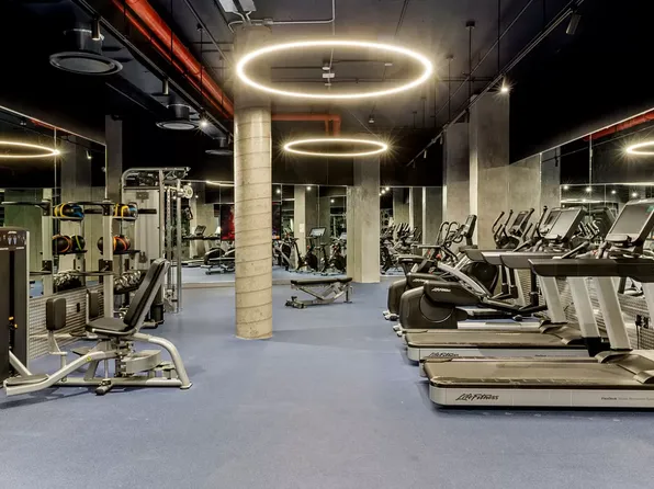 445 Grand Avenue image 22 of 38