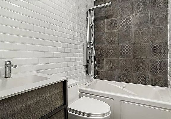 4th image of 553A Putman Ave #1